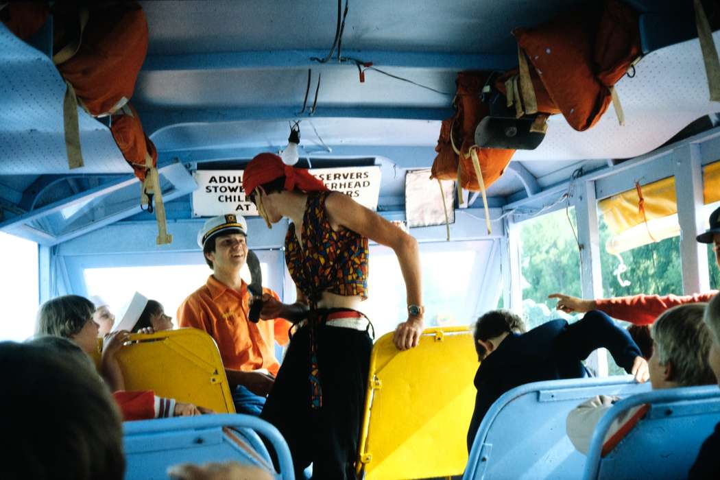 school trip, Children, boat, history, Iowa, Coon Rapids Enterprise, second grade missouri trip, Schools and Education, river, Photos, river cruise, Leisure, Lakes, Rivers, and Streams, pirate, ia, United States, missouri trip, MO, historic