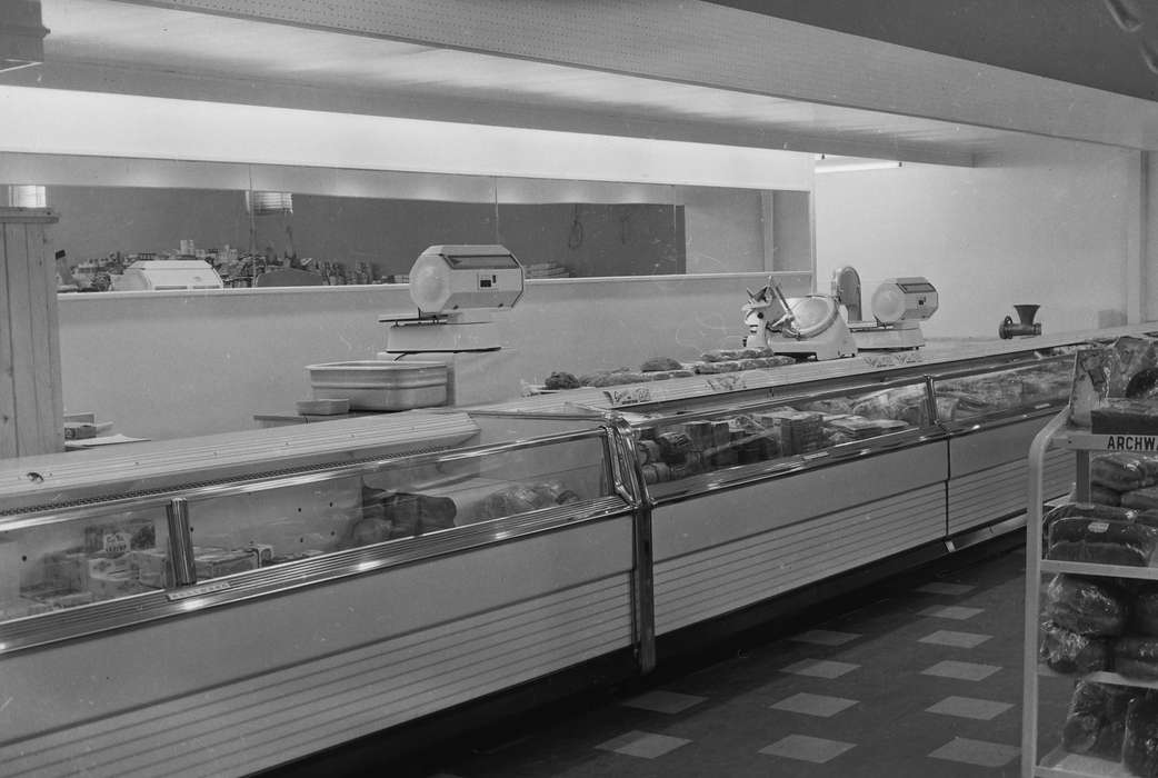Businesses and Factories, Food and Meals, United States, history, ia, Photos, grocery store, deli counter, Coon Rapids Enterprise, historic, Iowa, IA, Coon Rapids