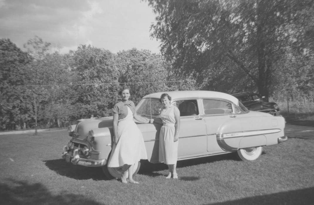 Morning Sun, IA, car, Portraits - Group, Motorized Vehicles, Iowa, Iowa History, history of Iowa, Busse, Victor