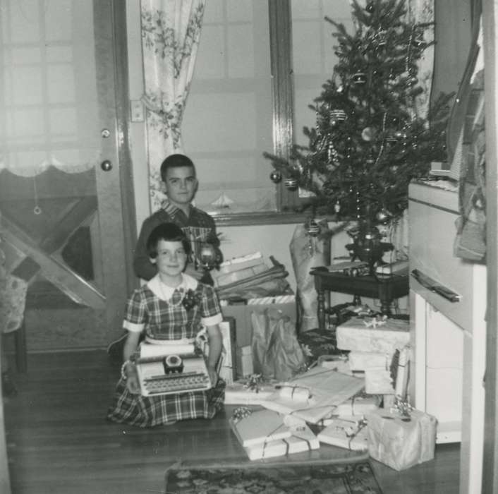 christmas tree, Walker, Erik, Iowa, Homes, Cedar Falls, IA, Iowa History, Holidays, presents, Portraits - Group, christmas, typewriter, history of Iowa