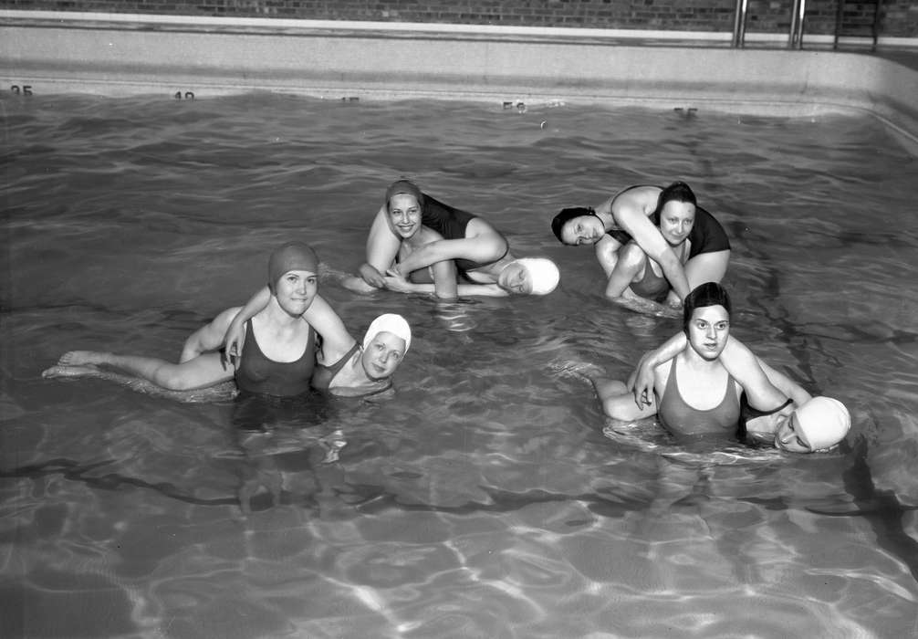 pool, uni, swimming cap, history of Iowa, university of northern iowa, Iowa, Iowa History, Portraits - Group, iowa state teachers college, Cedar Falls, IA, UNI Special Collections & University Archives, Schools and Education