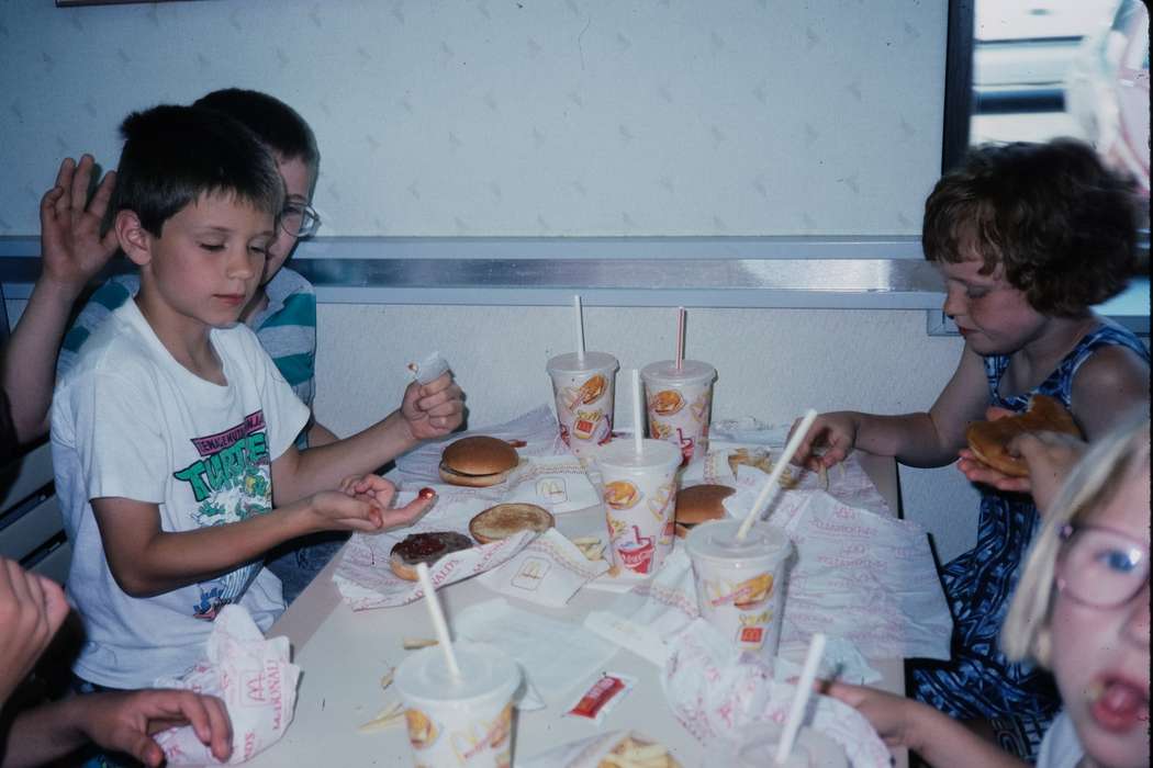 fast food, ia, hamburger, Iowa, Coon Rapids Enterprise, Children, mcdonald's, pop, United States, second grade missouri trip, soda pop, history, restaurant, soda, Photos, Kansas City, historic, missouri trip, Food and Meals, MO, school trip