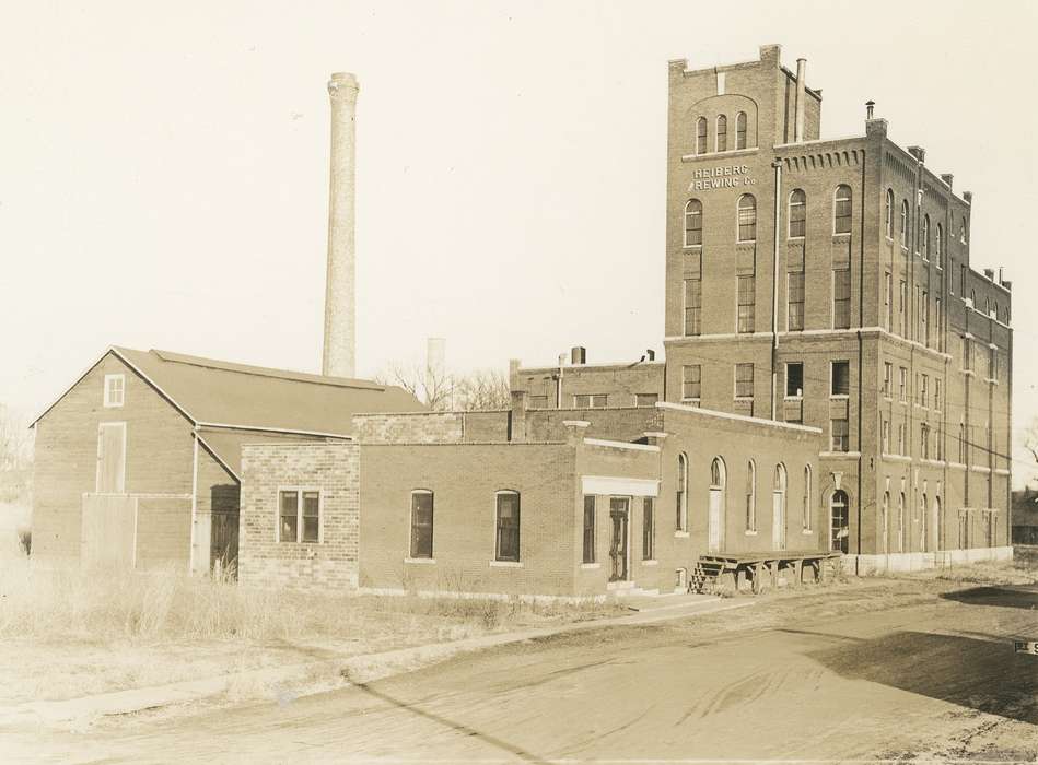 Cities and Towns, Landscapes, Businesses and Factories, Waverly Public Library, Iowa History, Waverly, IA, Iowa, history of Iowa, brewery, dirt street