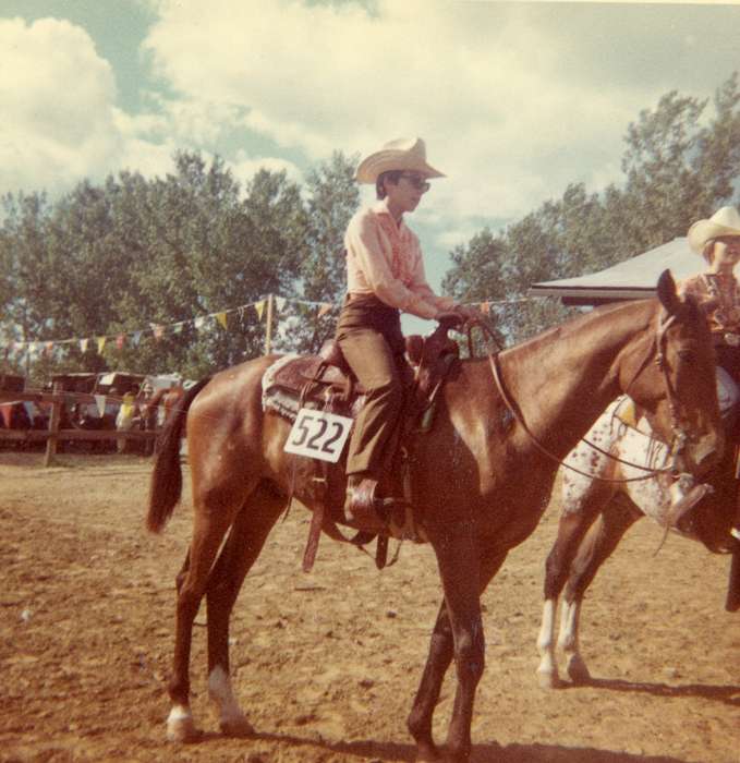 Sports, horse show, Outdoor Recreation, Olsson, Ann and Jons, Iowa History, Iowa, Animals, Waverly, IA, horses, history of Iowa