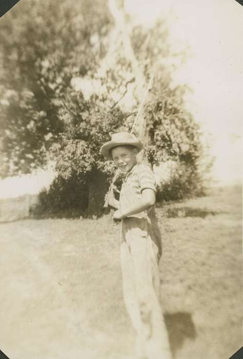 boy, hat, fishing pole, Portraits - Individual, Children, Iowa, Leisure, fishing rod, Iowa History, Logan, IA, history of Iowa, Henderson, Dan, Farms