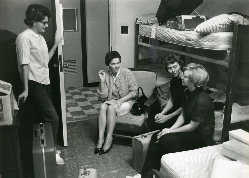 history of Iowa, state college of iowa, uni, dormitory, Schools and Education, Cedar Falls, IA, Iowa History, university of northern iowa, UNI Special Collections & University Archives, Iowa, dorm room, suitcase, bunk bed