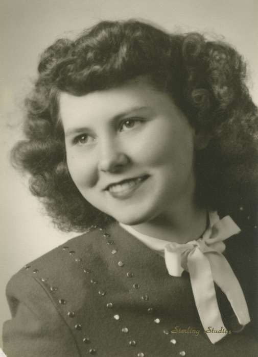 bow, jacket, USA, curly hair, Portraits - Individual, Iowa, Wilson, Dorothy, Iowa History, history of Iowa