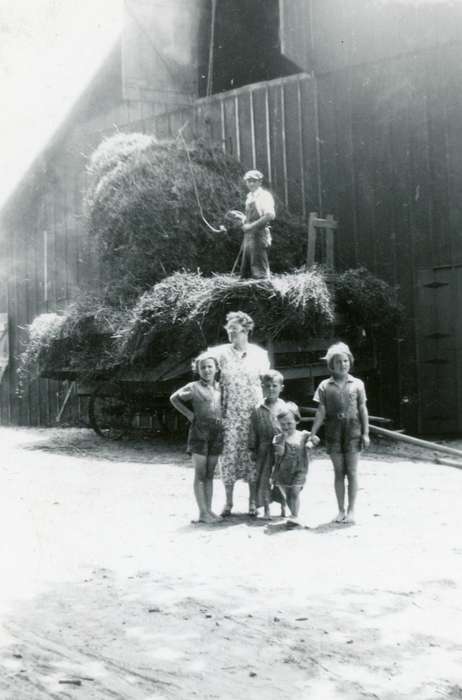 barn, Farms, Iowa History, Portraits - Group, Families, Iowa, hay, IA, history of Iowa, Guild, Allison