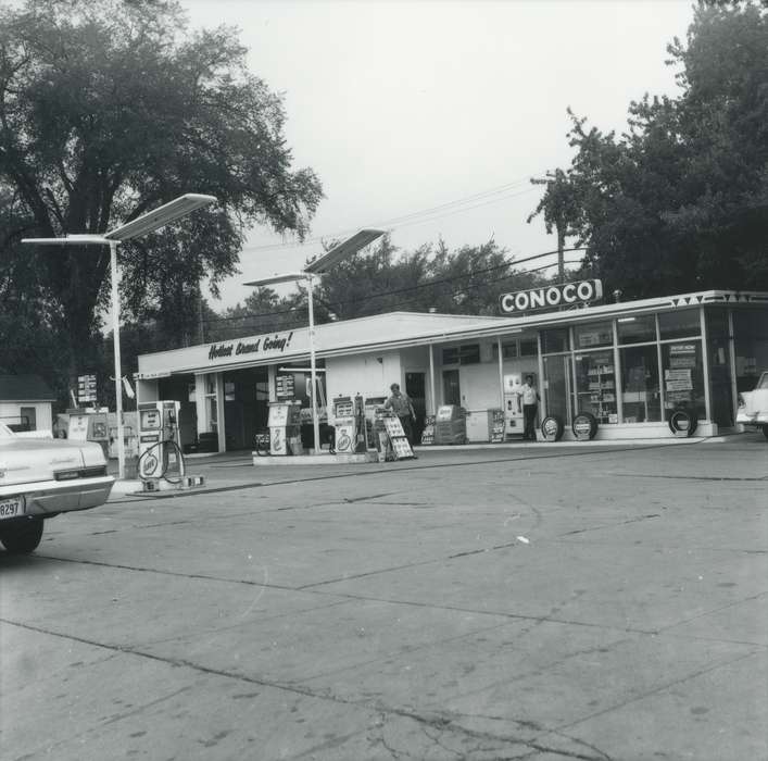gas station, Iowa, Waverly Public Library, parking lot, auto shop, Iowa History, history of Iowa, automobile service, Businesses and Factories