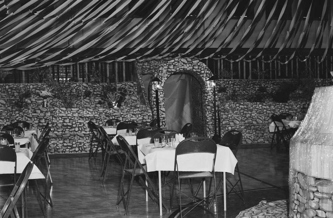 Schools and Education, wallpaper, Food and Meals, United States, history, ia, flowers, Entertainment, Photos, fancy dinner, streamers, Coon Rapids Enterprise, historic, Iowa, IA, Coon Rapids