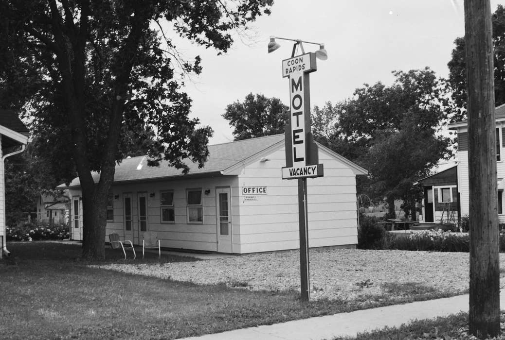 Businesses and Factories, Iowa, IA, United States, Photos, historic, Coon Rapids, history, motel, ia, Coon Rapids Enterprise