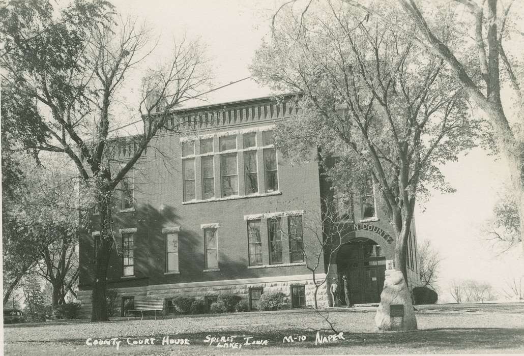 Spirit Lake, IA, courthouse, history of Iowa, Dean, Shirley, Cities and Towns, Iowa, Iowa History