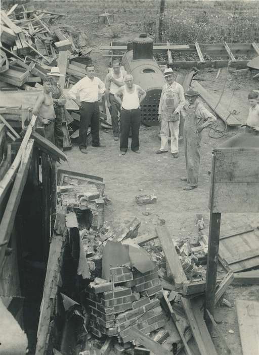 wreck, Wrecks, child, Waverly, IA, Portraits - Group, Waverly Public Library, bricks, Iowa, Iowa History, machine, history of Iowa, Children