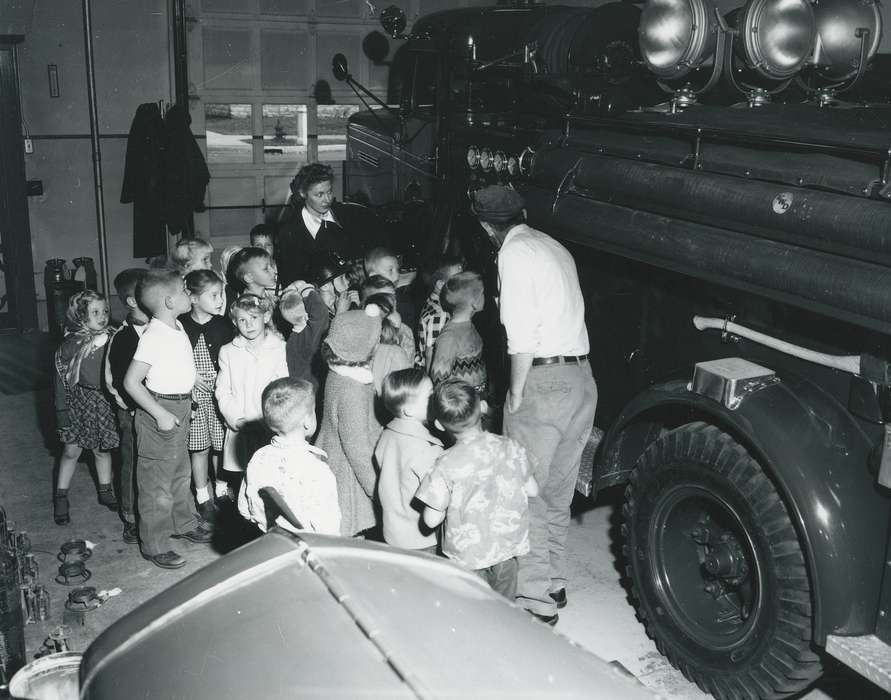 Children, fire engine, children, field trip, Iowa History, Schools and Education, Iowa, Waverly Public Library, fireman, teacher, history of Iowa