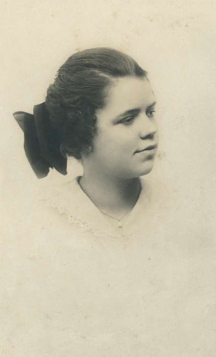 Waverly Public Library, correct date needed, Iowa, Iowa History, Portraits - Individual, young woman, history of Iowa, white dress