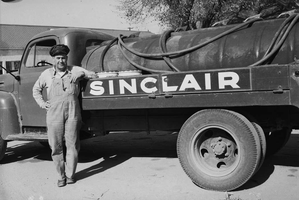 Businesses and Factories, employee, history, Photos, Labor and Occupations, tanker truck, Iowa, IA, hat, Motorized Vehicles, Portraits - Individual, overalls, United States, ia, sinclair, Coon Rapids Enterprise, historic, Coon Rapids