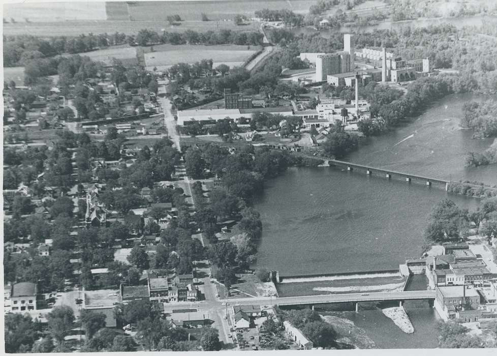 aerial shot, Iowa History, Waverly, IA, Iowa, Waverly Public Library, Aerial Shots, bridge, landscape, history of Iowa, cedar river