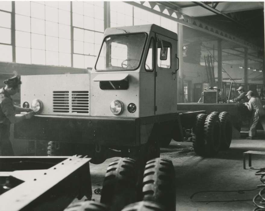 correct date needed, Waverly, IA, Businesses and Factories, Labor and Occupations, Iowa, Motorized Vehicles, history of Iowa, Waverly Public Library, Iowa History