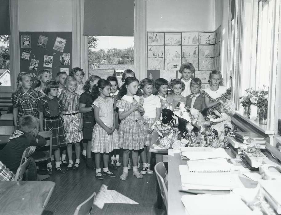 classroom, Schools and Education, Iowa, Iowa History, girls, children, Waverly Public Library, history of Iowa