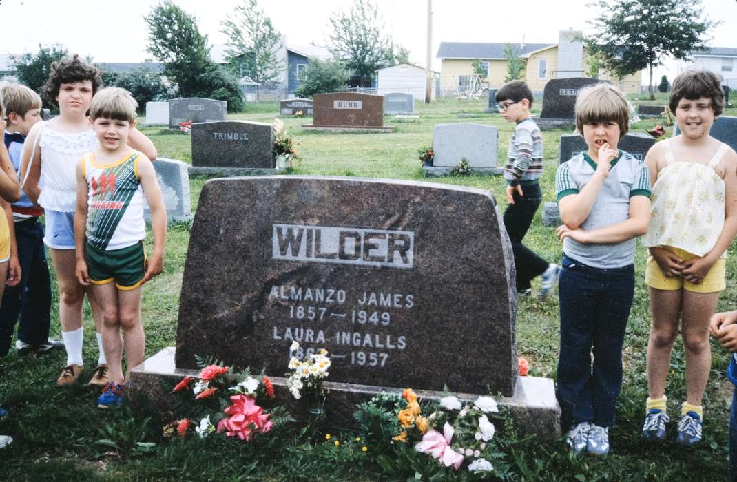 Portraits - Group, tombstone, Cemeteries and Funerals, Iowa, Coon Rapids Enterprise, school trip, missouri trip, IA, history, historic, Coon Rapids, ia, Schools and Education, United States, Children, Photos