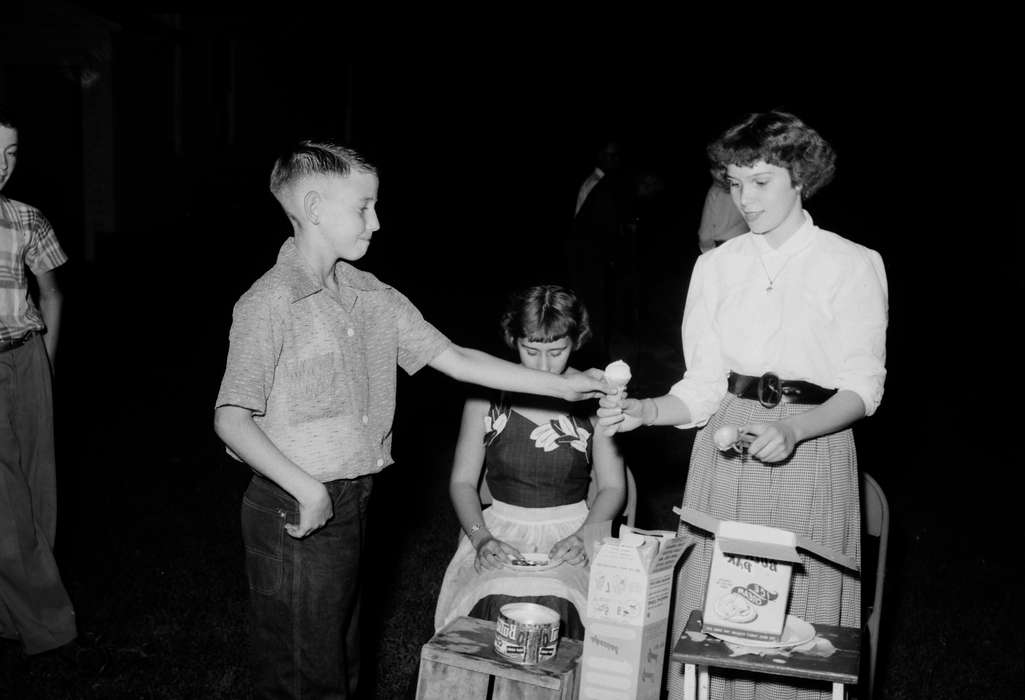 Iowa, Photos, Food and Meals, historic, history, ia, ice cream, Coon Rapids Enterprise, Children, ice cream social