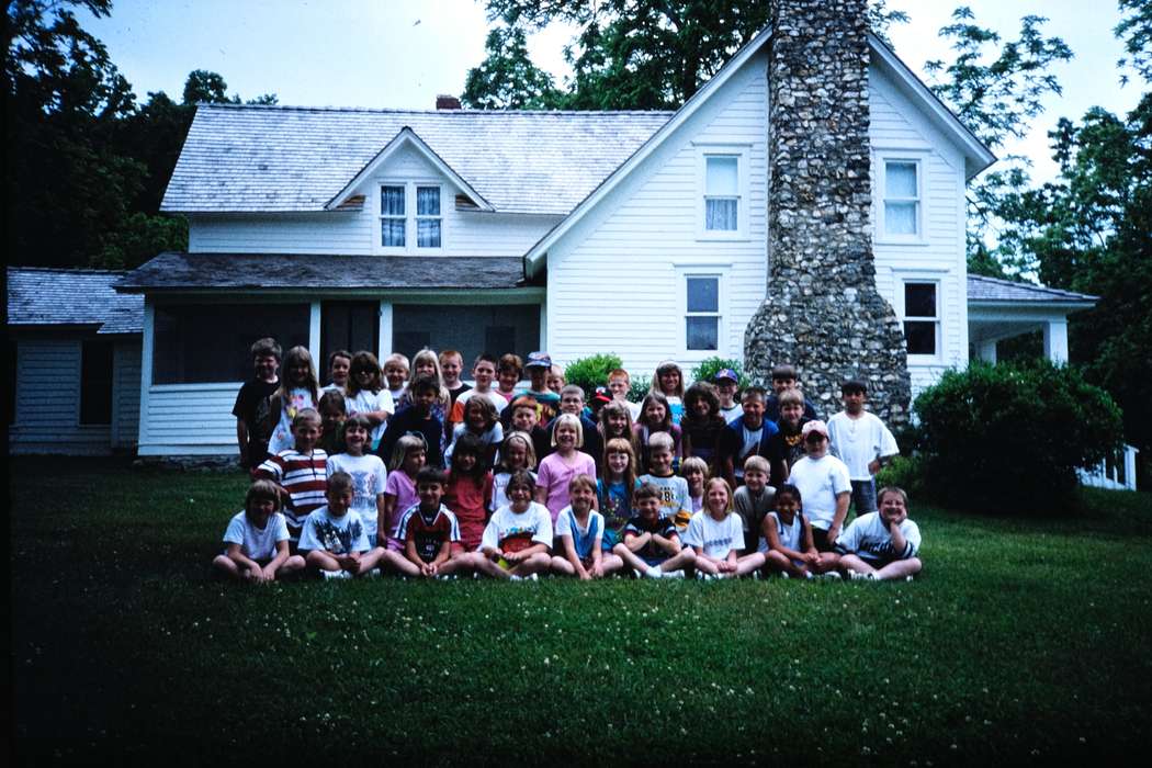 lawn, school trip, Portraits - Group, second grade missouri trip, Schools and Education, missouri trip, historical house, Homes, Photos, historic, history, Mansfield, Wright, Children, ia, chimney, United States, MO, Iowa, Coon Rapids Enterprise