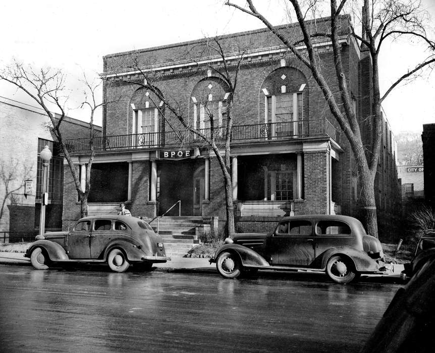 history of Iowa, Cities and Towns, Ottumwa, IA, car, Civic Engagement, Iowa History, Iowa, club, Motorized Vehicles, Main Streets & Town Squares, Lemberger, LeAnn