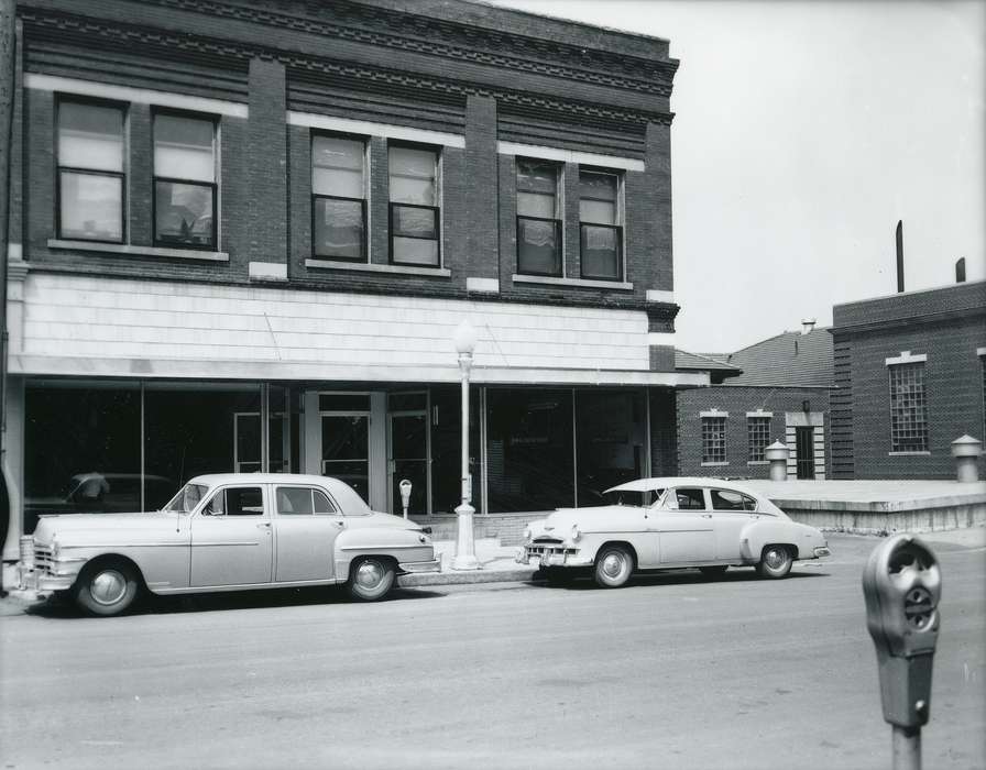 Cities and Towns, brick building, storefront, car, main street, parking meter, Waverly Public Library, Iowa History, street, Iowa, history of Iowa, Main Streets & Town Squares