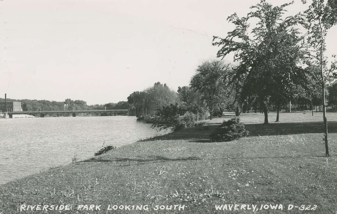 bushes, Outdoor Recreation, river bank, Meyer, Mary, Cities and Towns, Leisure, Landscapes, cedar river, Lakes, Rivers, and Streams, river, trees