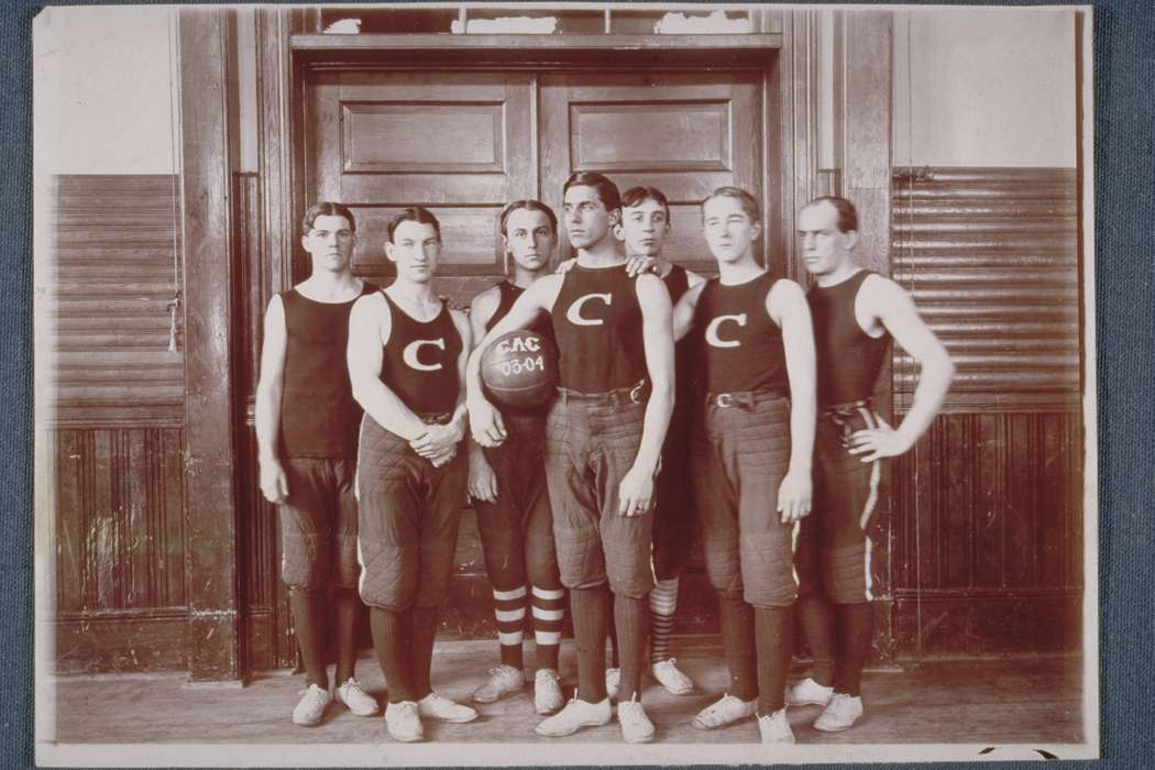 team, men, Archives & Special Collections, University of Connecticut Library, Iowa History, basketball, uniform, history of Iowa, Storrs, CT, Iowa