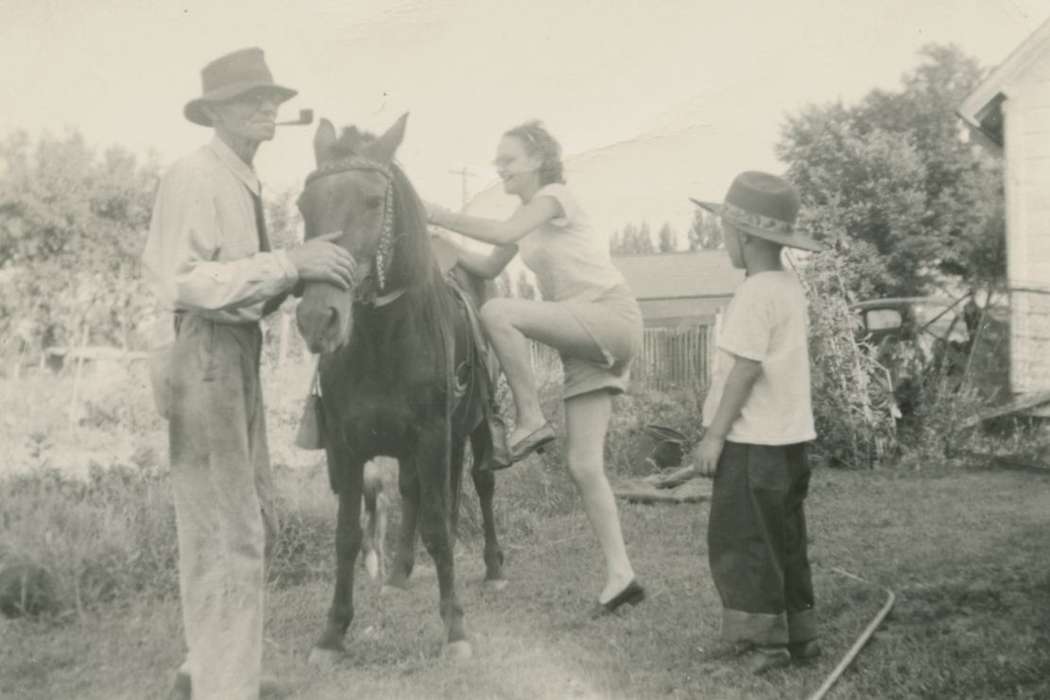 horse, Pratt, Marsha, Farms, Children, DeWitt, IA, Iowa History, Leisure, Animals, Iowa, history of Iowa