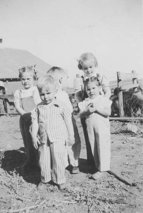 Kellen, Catherine, toddler, Sibley, IA, Iowa, Children, Iowa History, Portraits - Group, history of Iowa, Farms