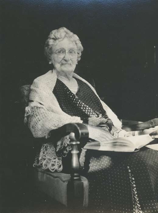 old woman, Iowa History, Portraits - Individual, Iowa, correct date needed, rocking chair, elderly, Waverly Public Library, history of Iowa