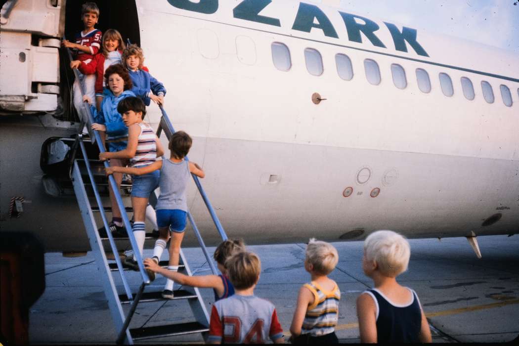 Photos, Iowa, airplane, plane, school trip, Coon Rapids Enterprise, missouri trip, IA, history, historic, Coon Rapids, ia, Schools and Education, United States, tarmac