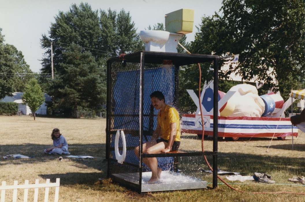 parade float, toilet, Johnson County Historical Society, fourth of july, Holidays, Fairs and Festivals, hose