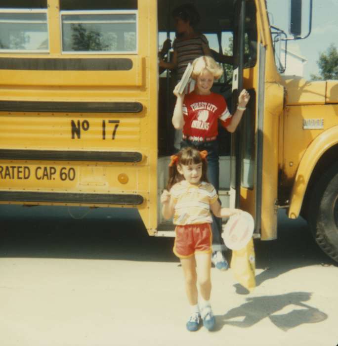Children, bus, Iowa History, Forest City, IA, Schools and Education, Iowa, Frank, Shirl, school bus, history of Iowa