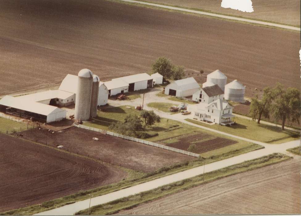 Farms, field, Barns, Aerial Shots, history of Iowa, Iowa History, Sweeney, Rebecca, IA, Iowa