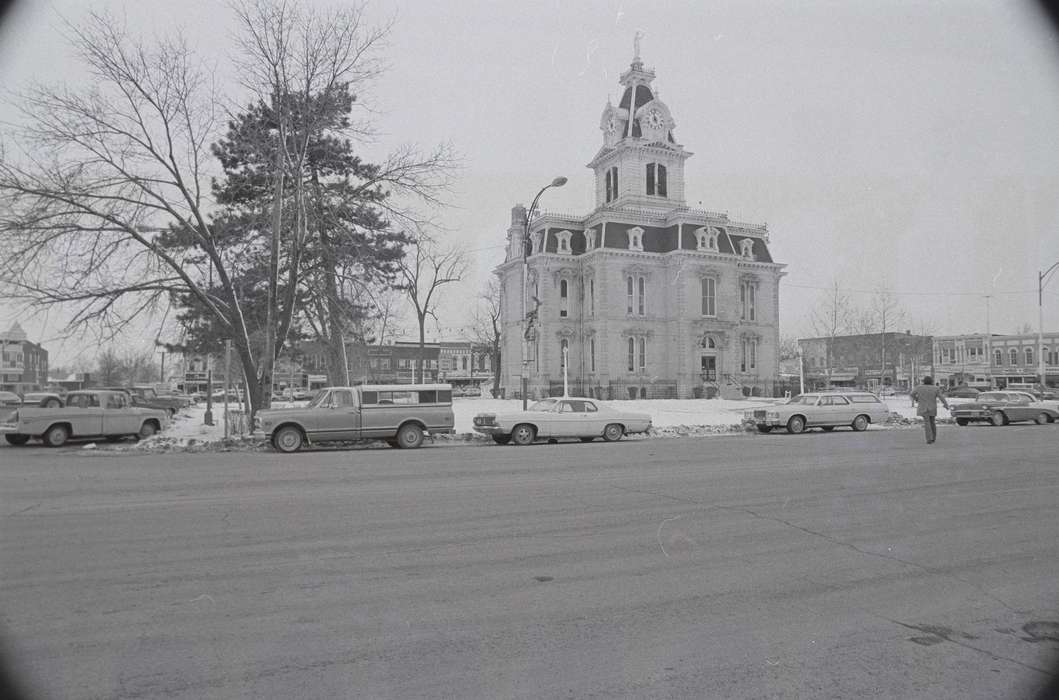 courthouse, Prisons and Criminal Justice, Iowa, tower, Winter, car, Main Streets & Town Squares, Motorized Vehicles, storefront, truck, Iowa History, history of Iowa, Bloomfield, IA, town square, Lemberger, LeAnn, clock, Cities and Towns, snow
