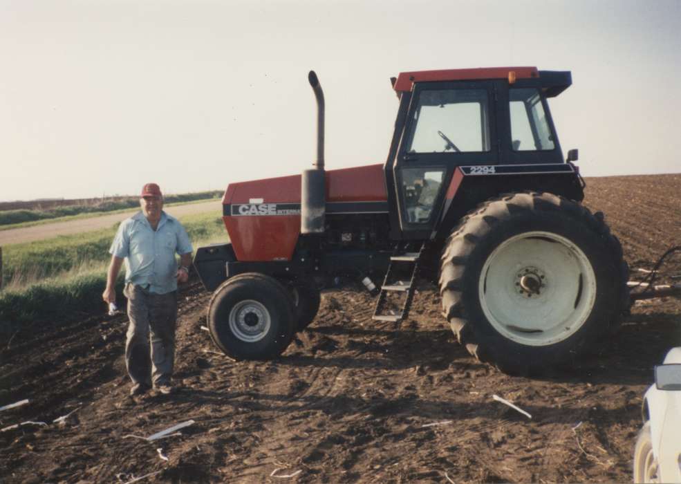 farmer, Farms, tractor, case, Farming Equipment, history of Iowa, Iowa History, Ashton, IA, dirt, Lonneman, Stacey, field, Iowa