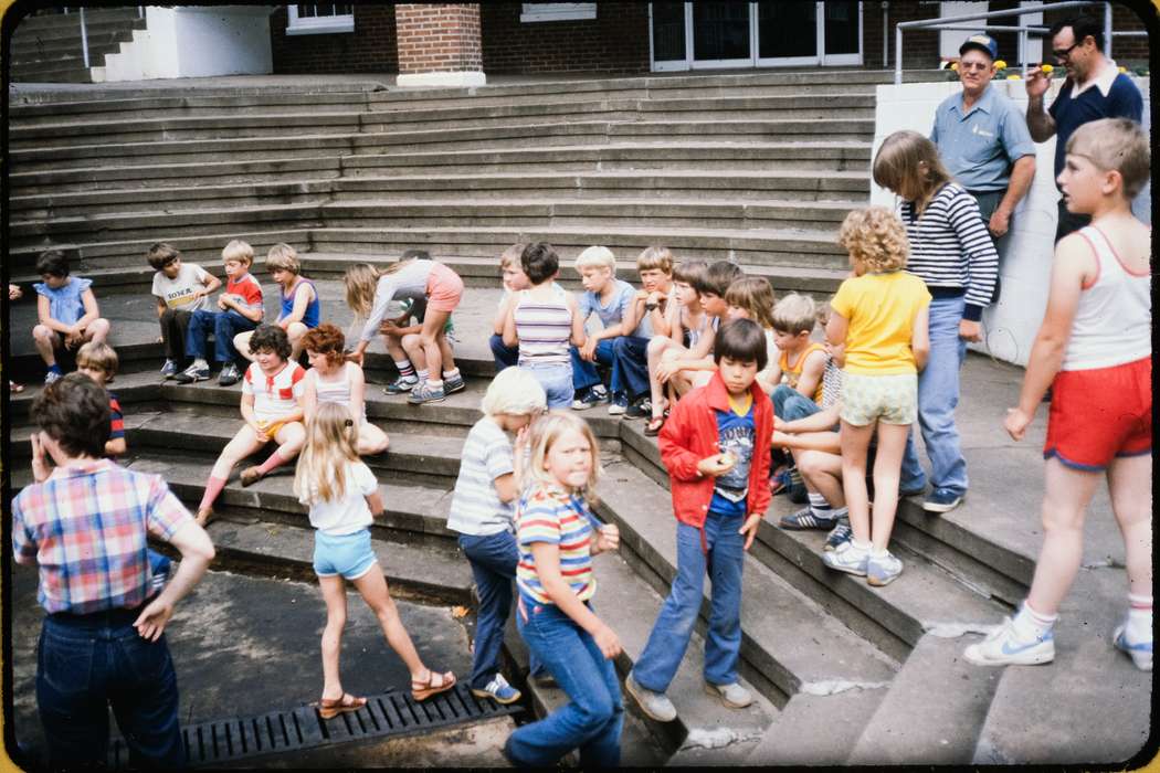 Photos, Iowa, Coon Rapids Enterprise, school trip, missouri trip, IA, history, historic, ia, Coon Rapids, United States, Children, Schools and Education