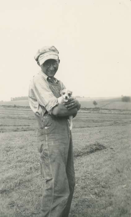 dog, Animals, Elberon, IA, Portraits - Individual, Iowa History, Iowa, Cech, Mary, history of Iowa, Farms