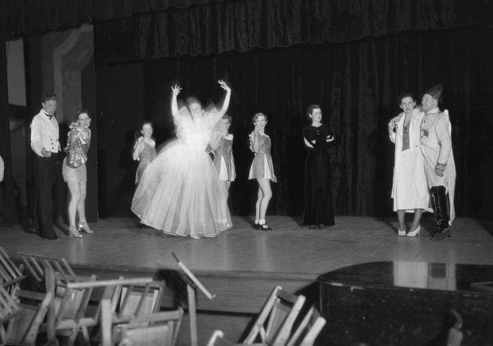 Entertainment, university of northern iowa, UNI Special Collections & University Archives, uni, actress, Iowa History, stage, theater, Cedar Falls, IA, dance, iowa state teachers college, Portraits - Group, dress, Iowa, history of Iowa, theatre, actor