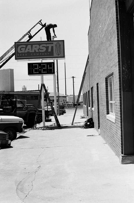 seed, Businesses and Factories, Coon Rapids Enterprise, Coon Rapids, Iowa, historic, United States, ia, Labor and Occupations, work, Main Streets & Town Squares, history, Photos, IA