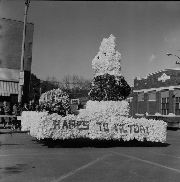 Iowa, IA, parade, United States, Photos, historic, Coon Rapids, street, Civic Engagement, history, Entertainment, parade float, ia, Coon Rapids Enterprise, Outdoor Recreation