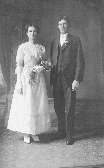 Weddings, flowers, Johnson, JB, Iowa, Iowa History, Portraits - Group, IA, history of Iowa, groom, bride