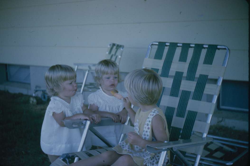 history of Iowa, twins, Mitchell, LaVonne, Iowa, Children, Iowa History, popsicle, Food and Meals, Leisure, IA, lawn chair