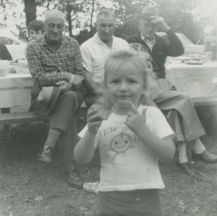 finger, picnic, Portraits - Individual, Iowa History, Families, Food and Meals, Maddy, Jodi, Leisure, Iowa, Agency, IA, history of Iowa, Children