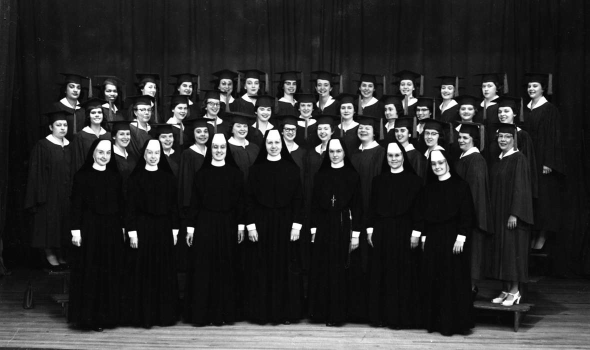 Iowa, Schools and Education, Portraits - Group, nun, catholic, Religion, Iowa History, history of Iowa, Lemberger, LeAnn, Ottumwa, IA, graduation