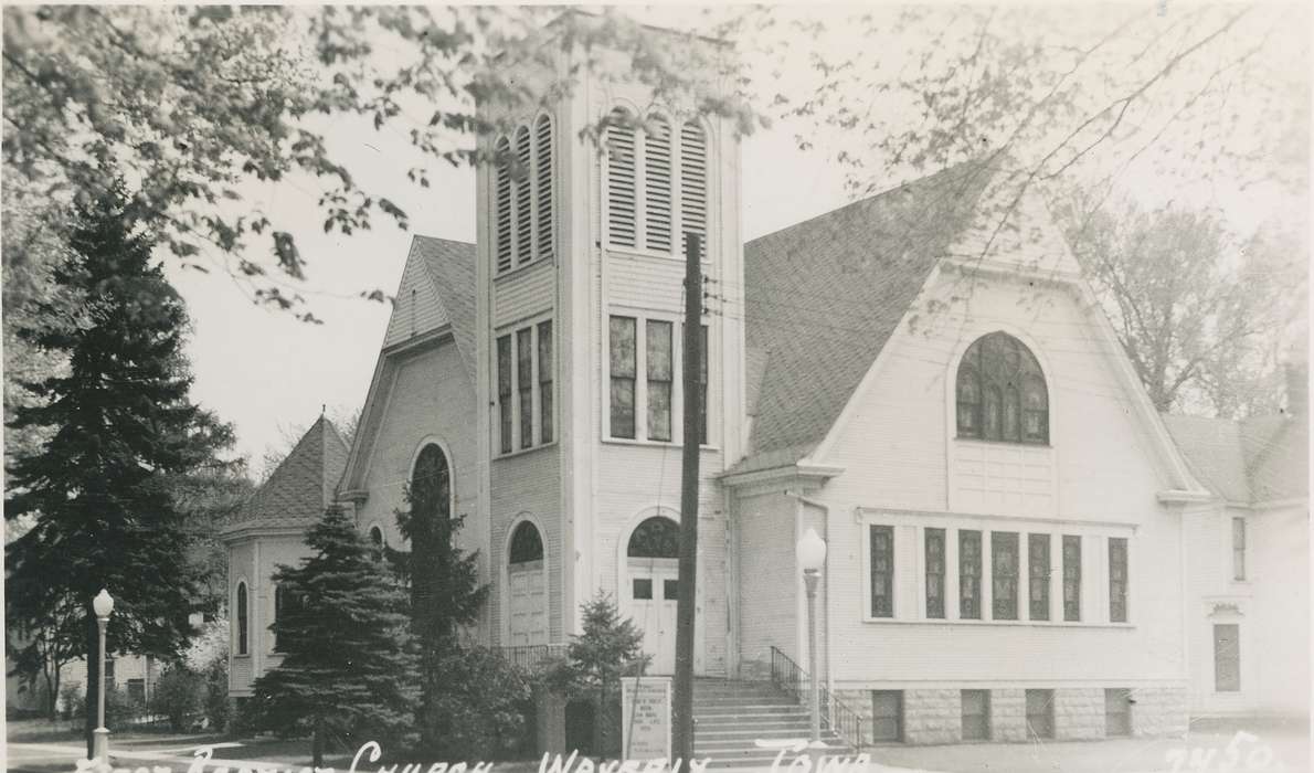church, Waverly Public Library, baptist, Iowa, Iowa History, postcard, Waverly, IA, history of Iowa, Religious Structures