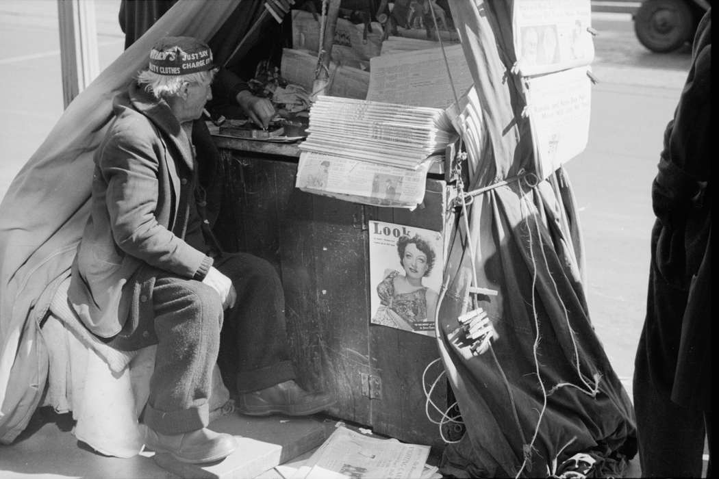 newsstand, United States, history, Photos, Labor and Occupations, Minneapolis, Minnesota, historic, mn, MN, Library of Congress